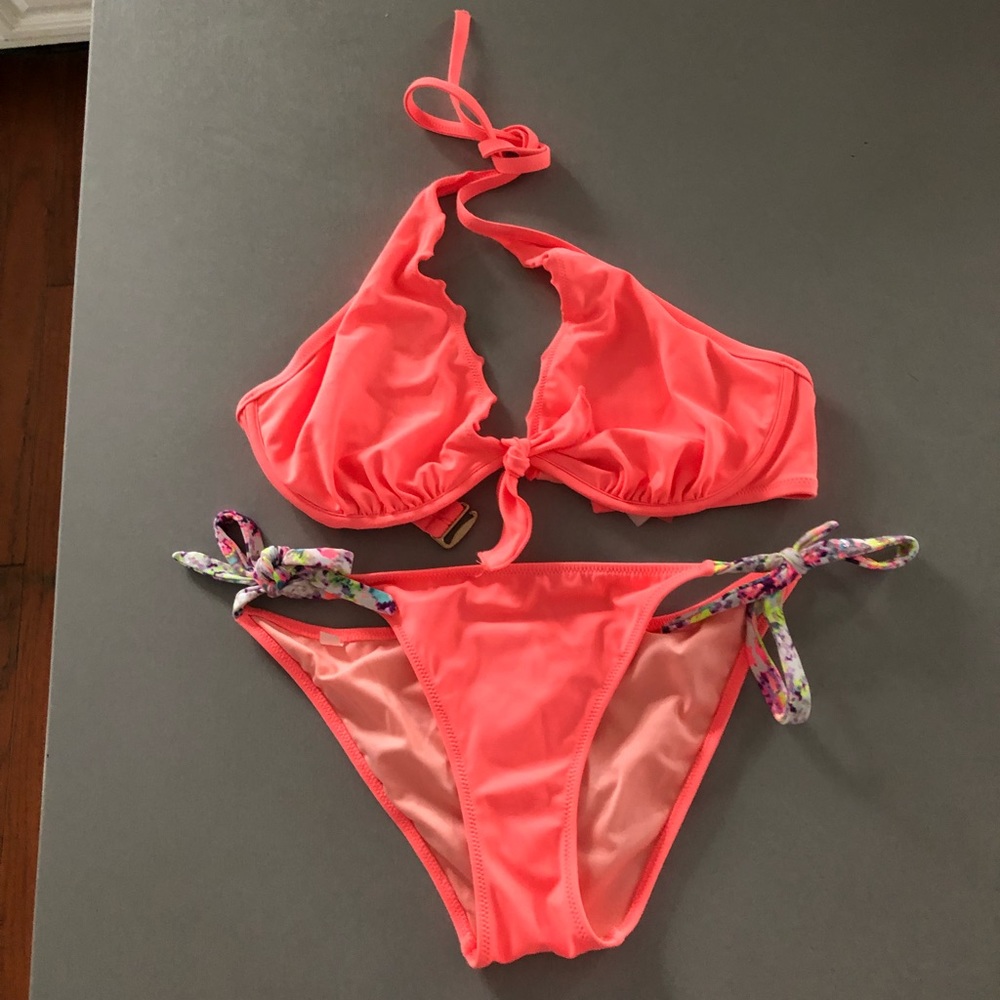 Victoria Secret bikini